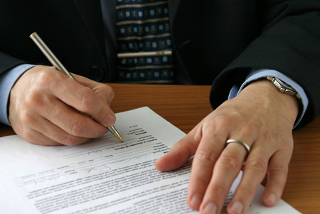 香港公司股份轉(zhuǎn)讓需要提供什么資料?