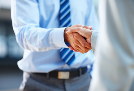 哪些人可做保證人