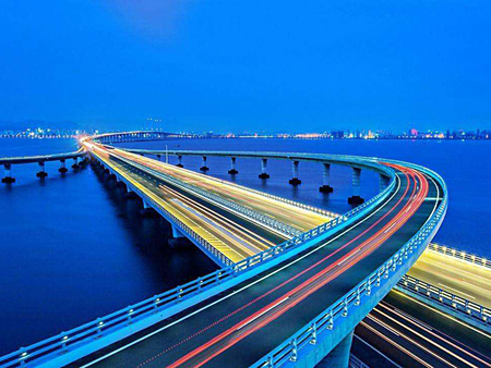 區(qū)位與交通便利