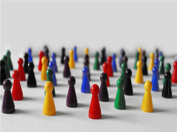 國(guó)內(nèi)競(jìng)爭(zhēng)加?。候?qū)動(dòng)中企出海的深層動(dòng)因